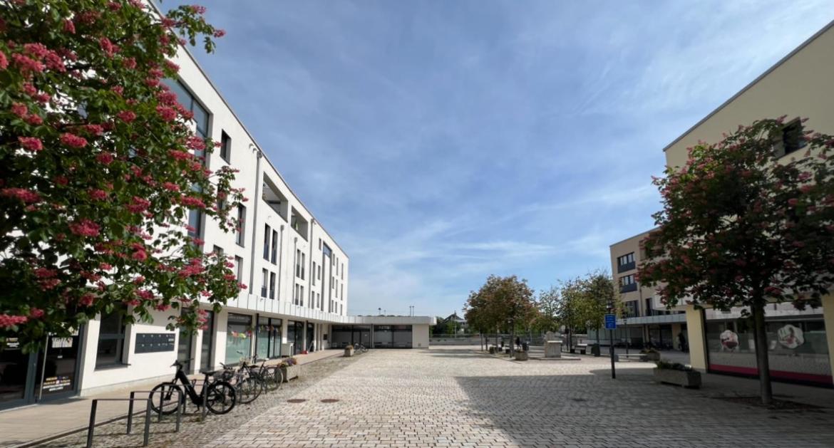 Palmen Apartment Direkt In Bad Aibling Bagian luar foto